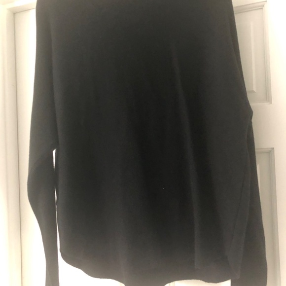 LV Milano woman black sweater - Picture 6 of 13